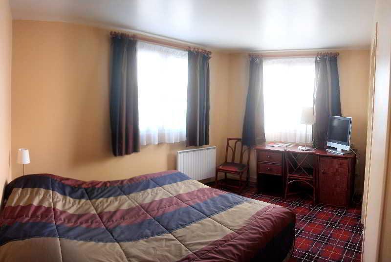 Hotel De L'Orme, Akena Évreux Kültér fotó