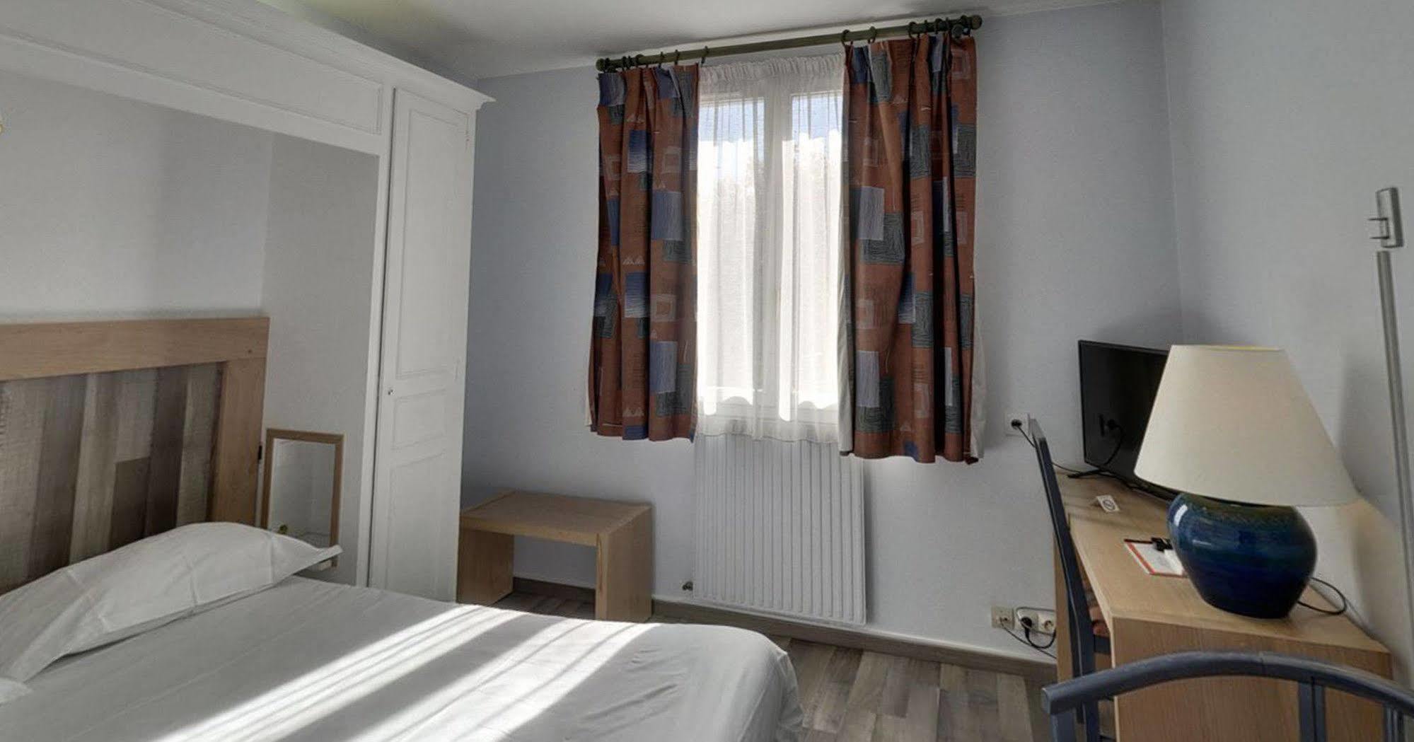 Hotel De L'Orme, Akena Évreux Kültér fotó